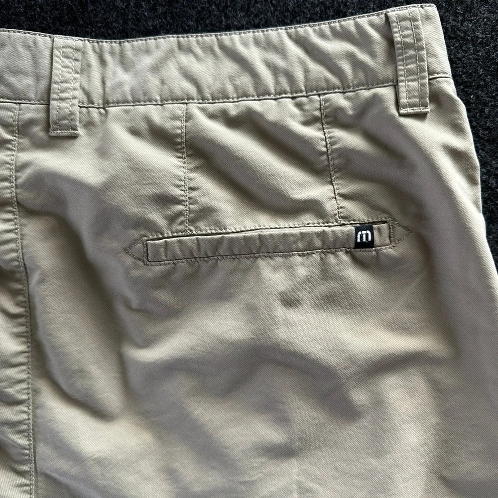 TravisMathew Mens Tan Khaki Performance Golf Pants 36 Stretch Chino Trousers